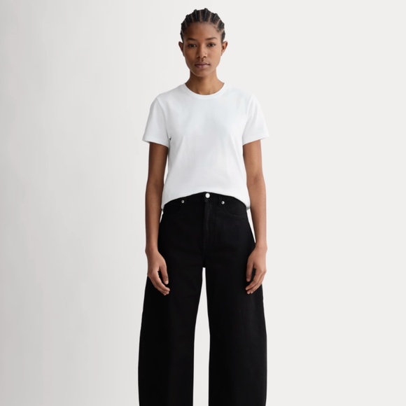Everlane The Slim Crew in Essential Cotton - Picture 2 of 5